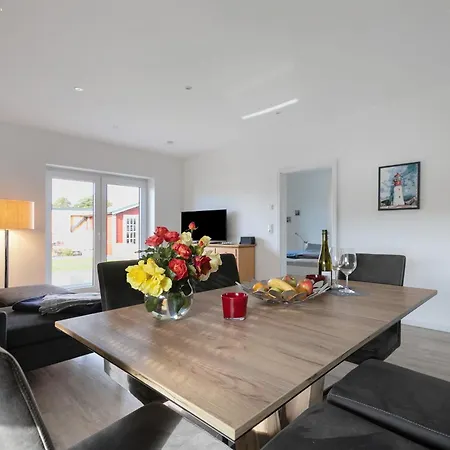 Seelenwaermerstuuv 아파트 *